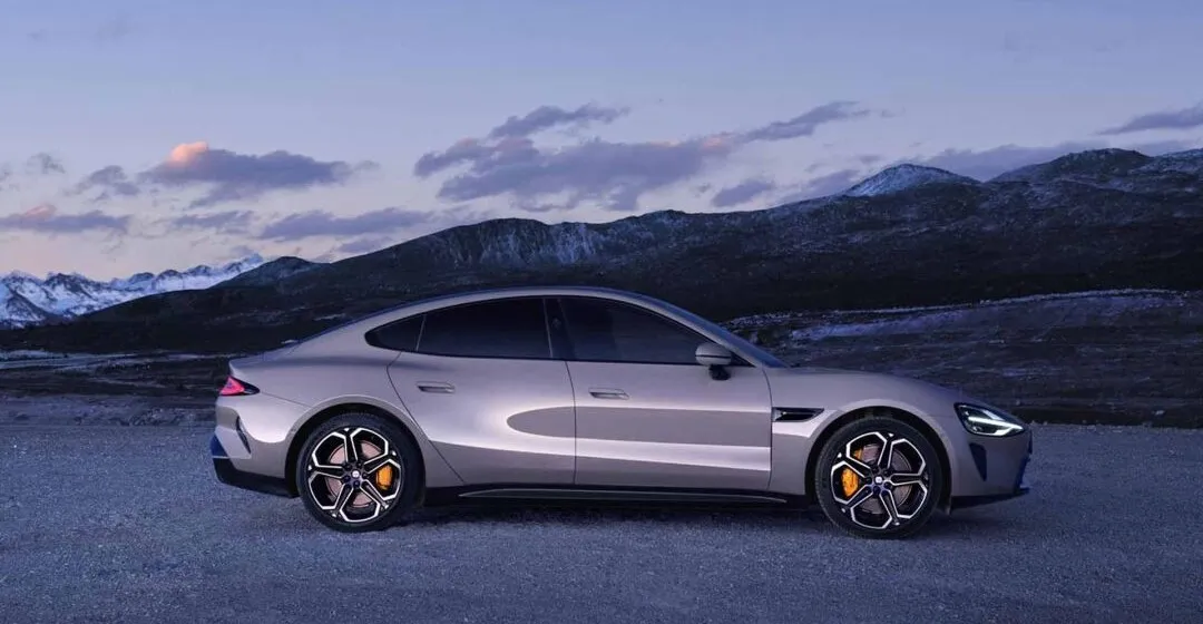 ����SU7��ԤԼ��������İ�������ǰ������ʲô