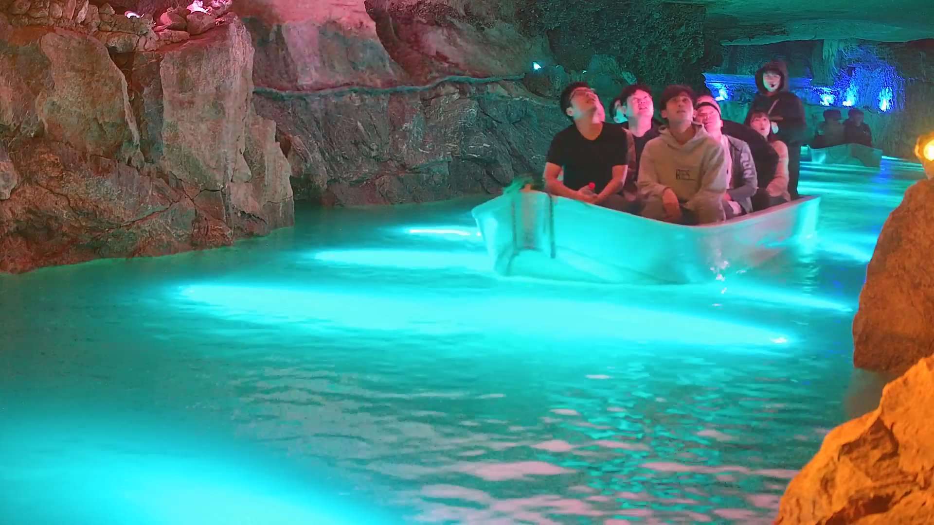 J9�����Ž� | ͩ®����֮�ã������ˬ�������Ŷ��·�ò